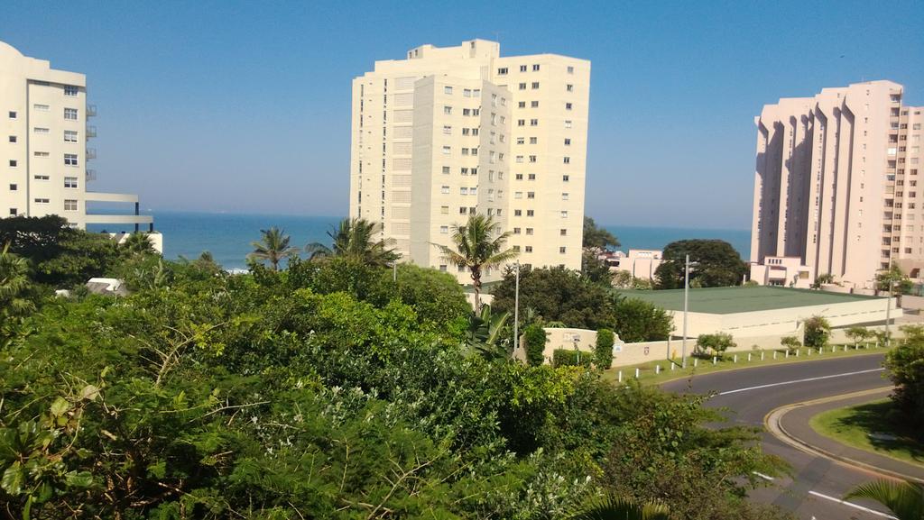 10 Ipanema Beach Apartment Durban Exterior photo